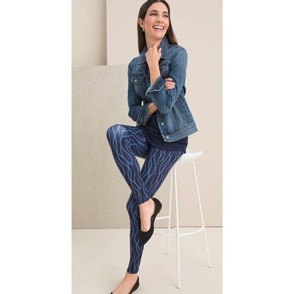 Chico’s women’s NWT’s Zenergy So Slimming wave Pocket leggings. Size large - Picture 4 of 8